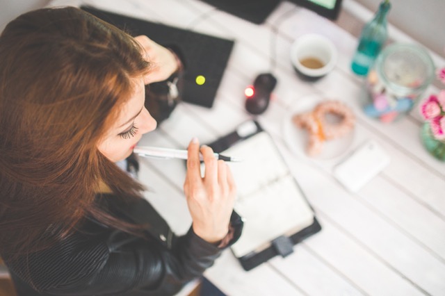 woman-working